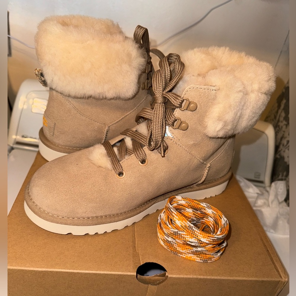 Womens UGG classic mini alpine shoes